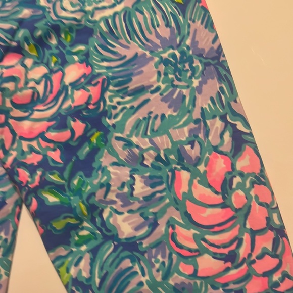 Brand new Lilly Politzer, Maia leggings Girls size Xlarge in full bloom - Picture 5 of 5